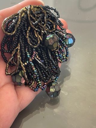 Spilla vintage perline e canottiglie anni '80