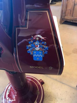 Bellissima affettatrice antica a volano