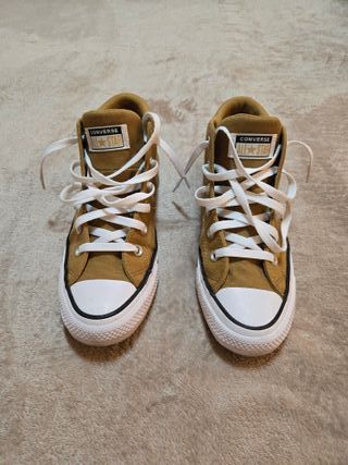 Converse Chuck Taylor Mid Top Marrones