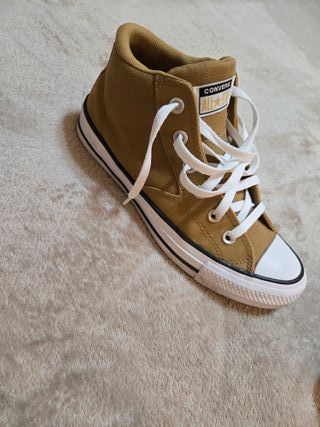 Converse Chuck Taylor Mid Top Marrones