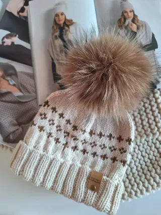 Berretto 100% lana fatto a mano