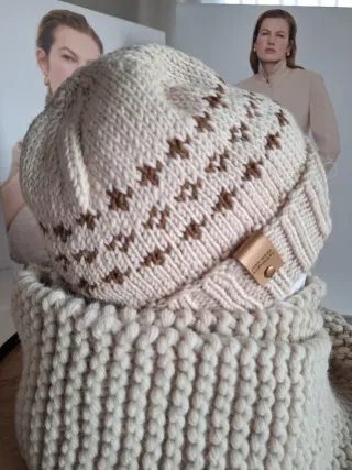 Berretto 100% lana fatto a mano