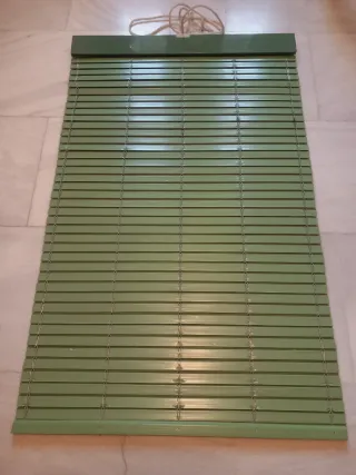 Persiana alicantina enrollabile verde in PVC