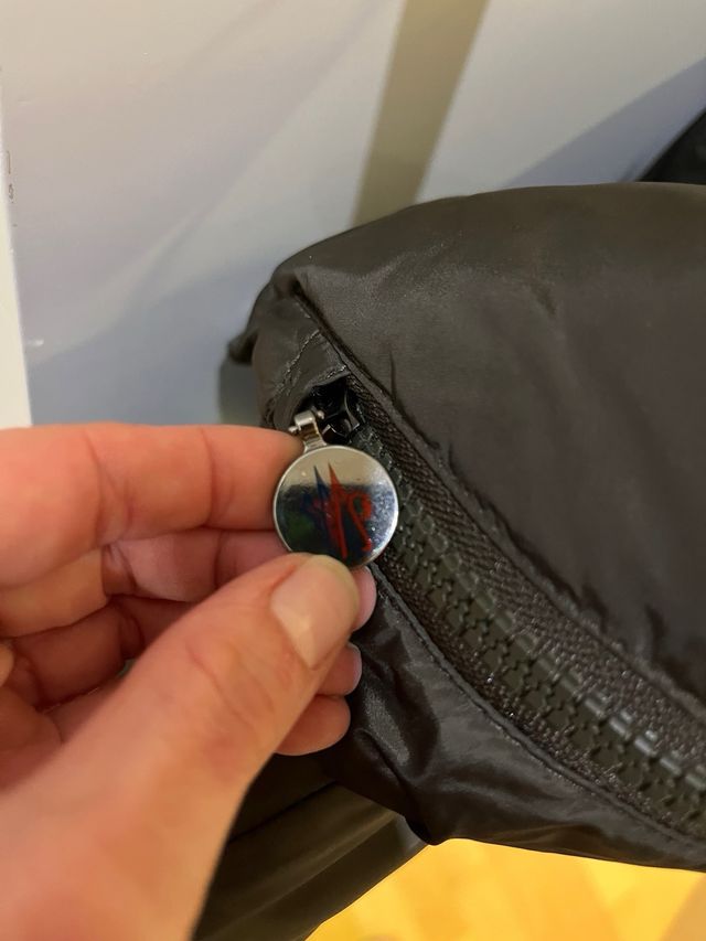 Chaqueta Moncler Kaki