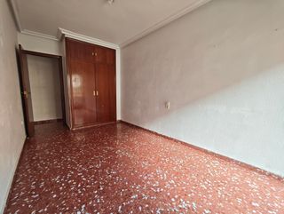 Piso exterior Av. Chapí