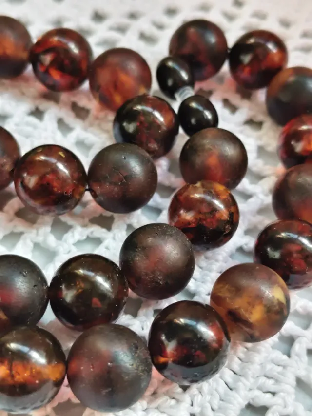 Collar de cuentas ámbar natural del Báltico 90s