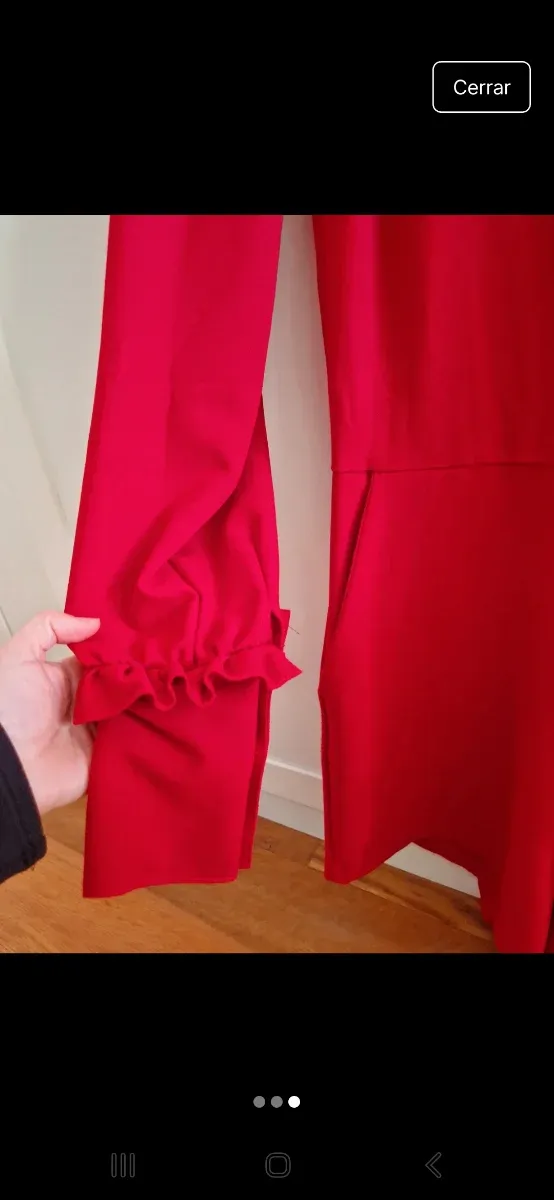 Mono rojo manga larga