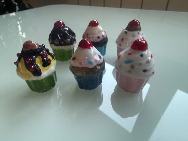 6 Miniature di Dolci in Ceramica