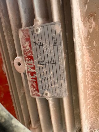 Enfoscadora trifásica