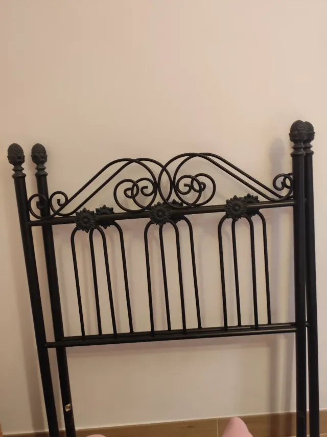 Cabecero de forja negro