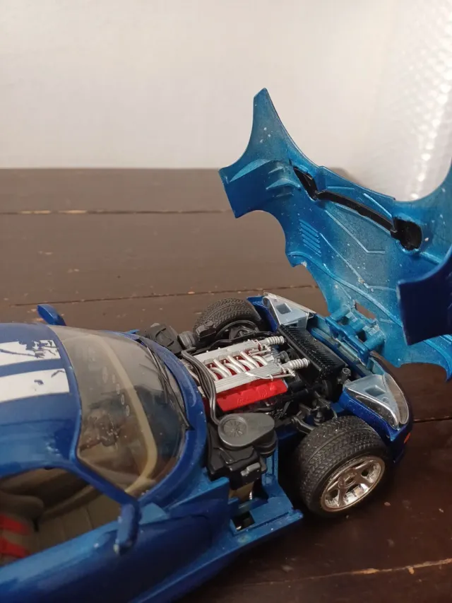 Dodge Viper GTS Bburago 1:18