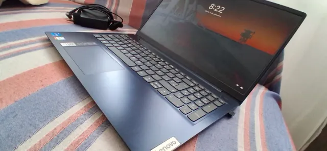 Portátil Lenovo 
