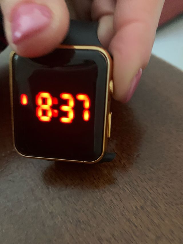 Orologio qudrato semplice