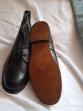 Botas de media caña negras