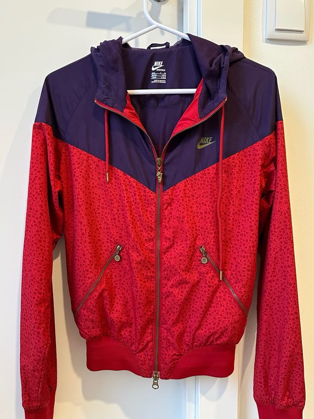 Sudadera Nike S (talla M Slim) Roja y Morada