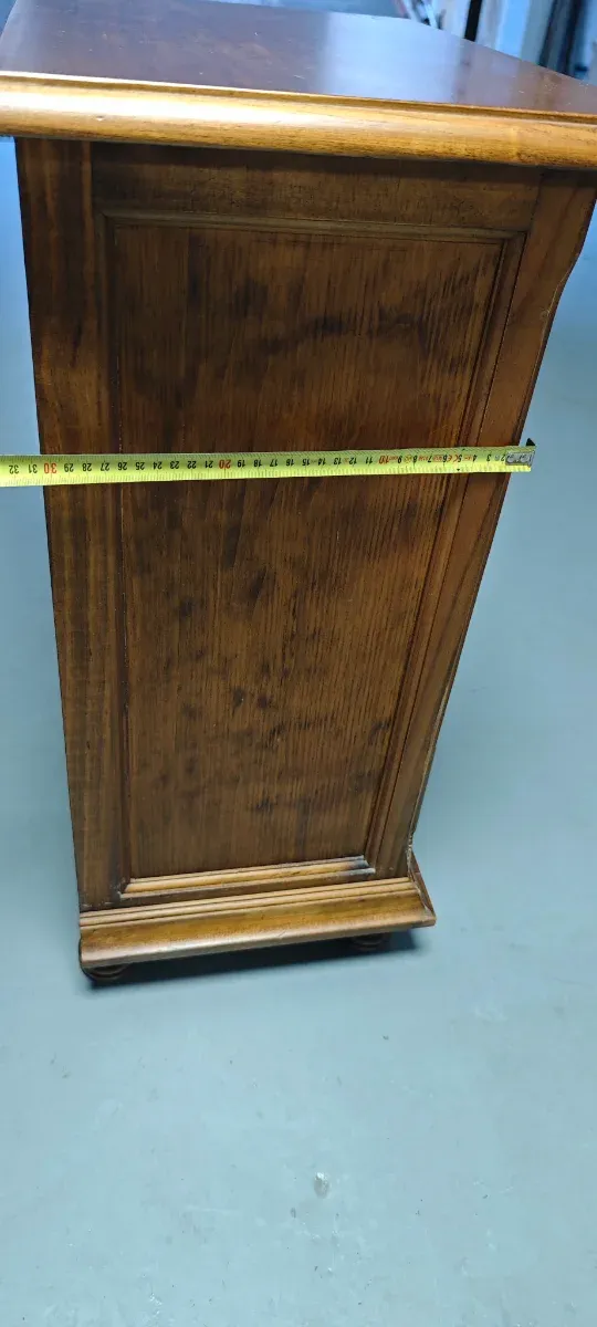 2 MESAS...Mesita de noche  y mesita salón