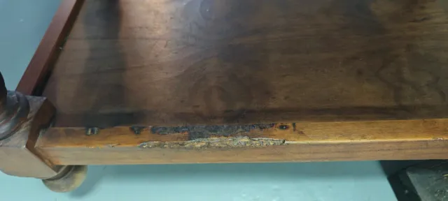 2 MESAS...Mesita de noche  y mesita salón