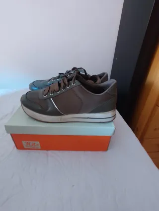 Botines verdes caqui