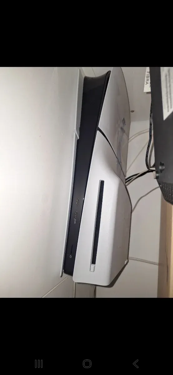 PS5 1TB + f1 + Volante y Pedales Logitech