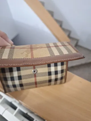 Bolso y monedero Burberry cuadros