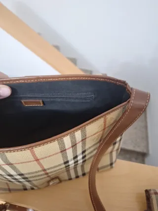 Bolso y monedero Burberry cuadros