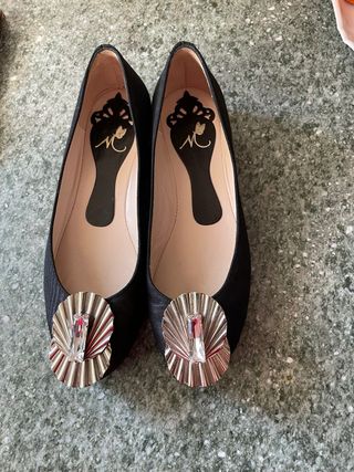 Scarpe nere con fibbia gioiello