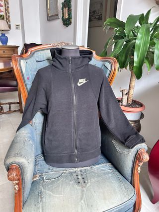 Sudadera Nike con capucha negra T.13/15 años
