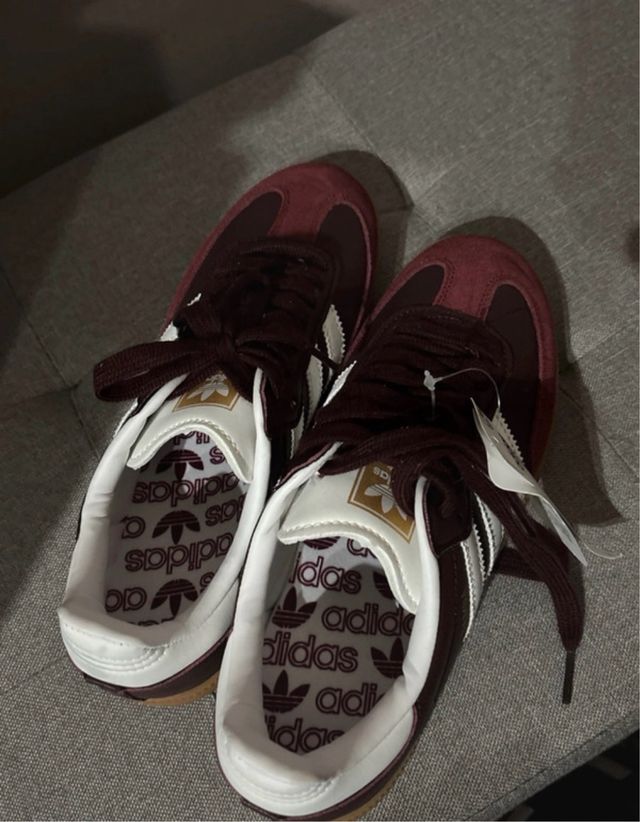 Zapatillas Adidas Burdeos Talla 38