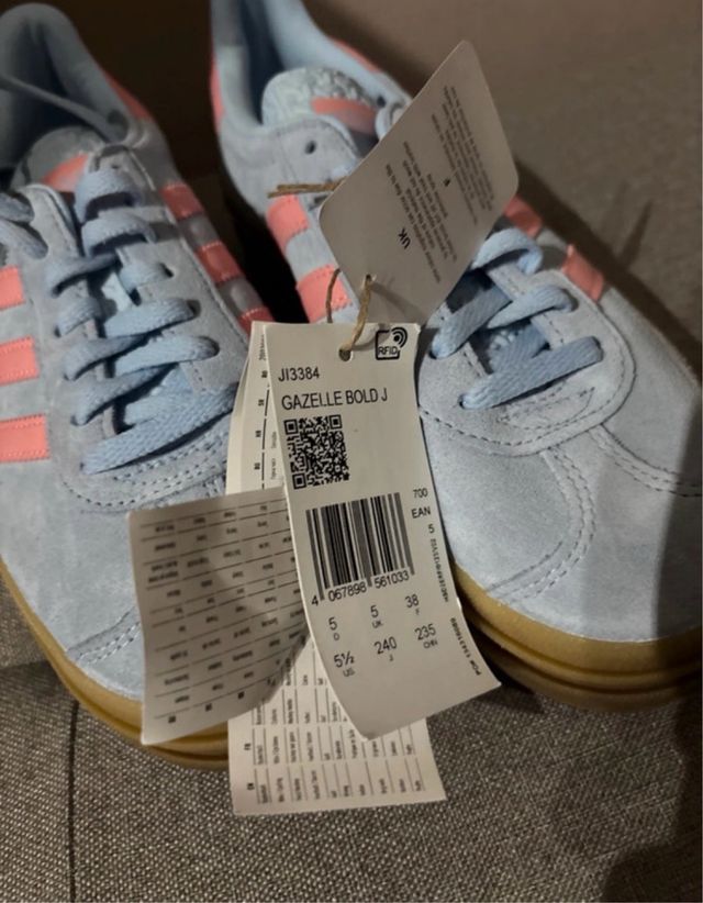 Adidas Gazelle plataforma azul y rosa