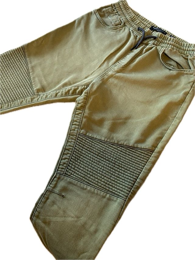 Joggers Bershka verde militar