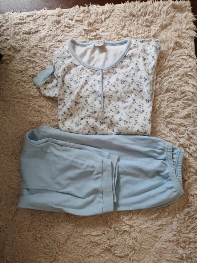 Pijama mujer algodón floral azul y blanco