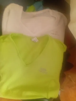 Regalo/ 2 Camisetas Kalenji Talla XS