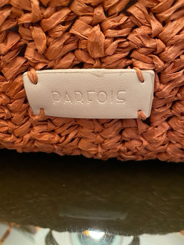 Bolso de rafia Parfois con flecos