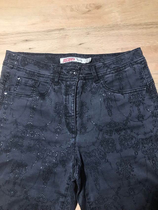 Pantalón pitillo gris Jocavi estampado