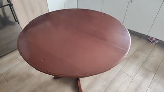 Mesa redonda extensible de madera