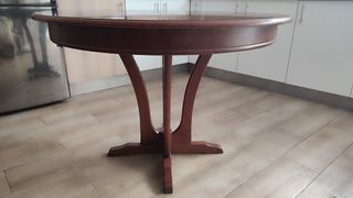 Mesa redonda extensible de madera