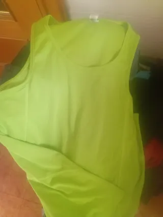 Camiseta deportiva ROLY verde talla M