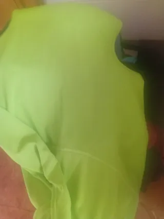 Camiseta deportiva ROLY verde talla M