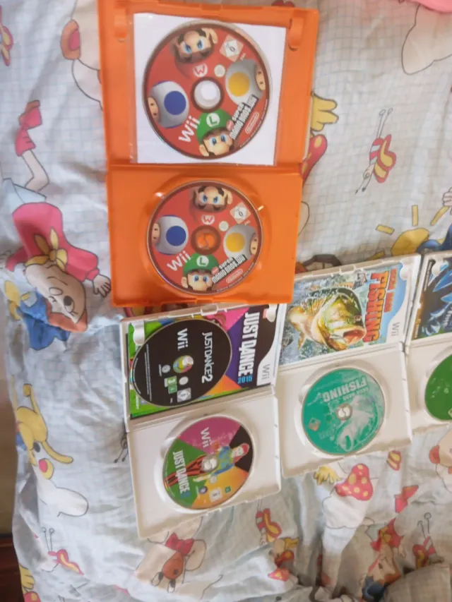 Consola Nintendo Wii Roja y Accesorios