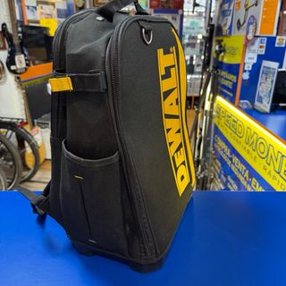 Mochila Porta Herramientas DEWALT Negra y Amarilla
