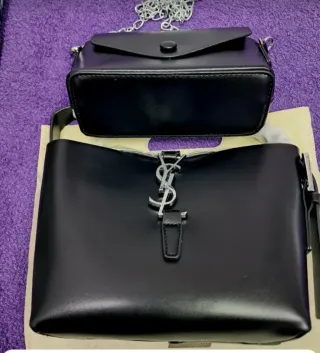Bolso negro nuevo con cadena