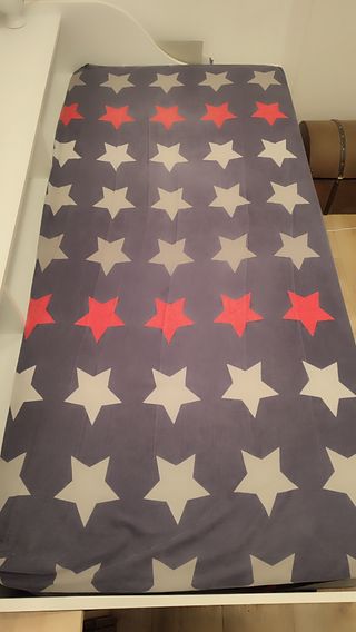 Cama individual con colchón y somier