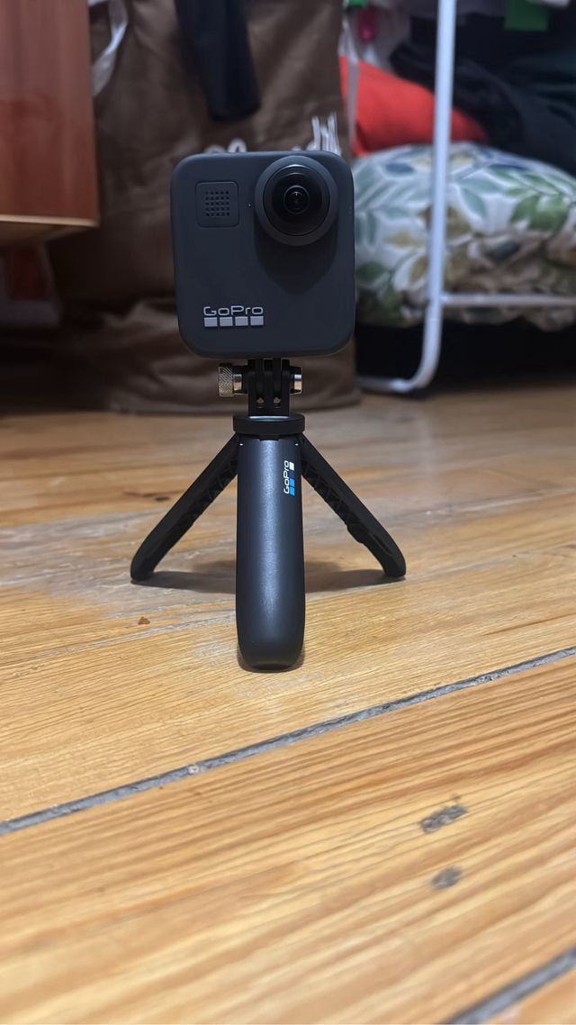 GoPro Max + Accesorio (Nueva)