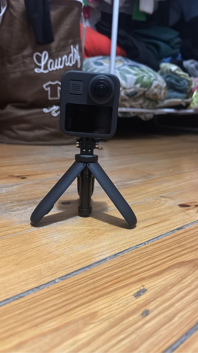 GoPro Max + Accesorio (Nueva)