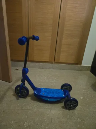 Patinete infantil azul 3 ruedas