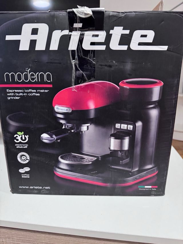 Cafetera con molinillo