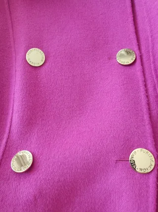 Abrigo Purificación García, color buganvilla.