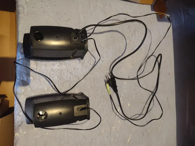 Altavoces Trust PC/Móvil Negro/Plata