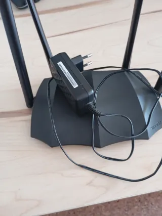 Router Tenda Negro