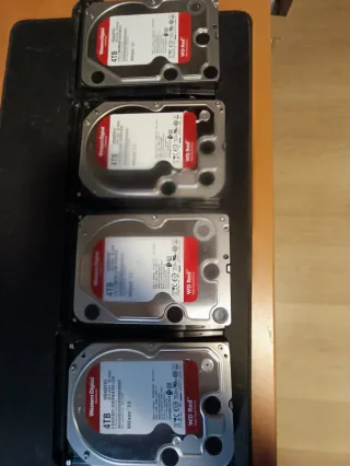 4x WD Red 4TB NAS HDD